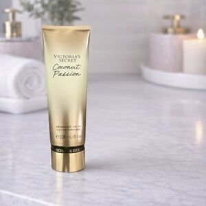 Victoria's Secret Coconut Passion Fragrance Lotion